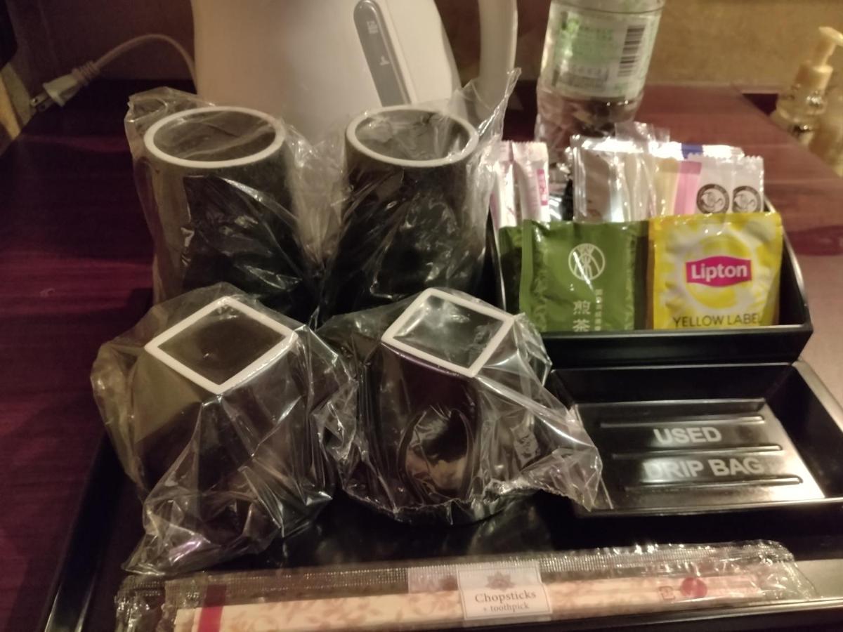 ホテル ベニ ウエスト 大人専用 Осака Екстер'єр фото